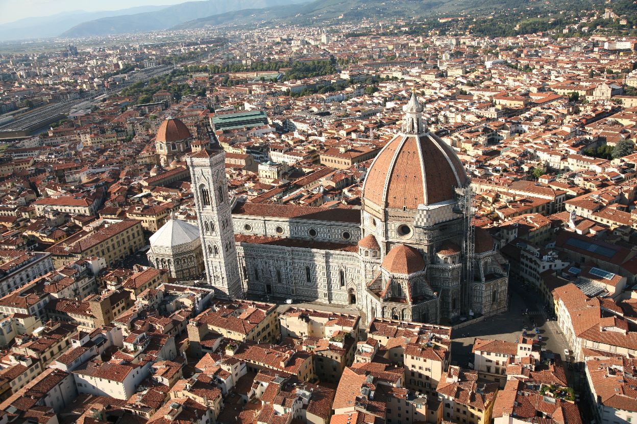 Firenze: nove mesi l'attesa minima per presentare domanda di cittadinanza