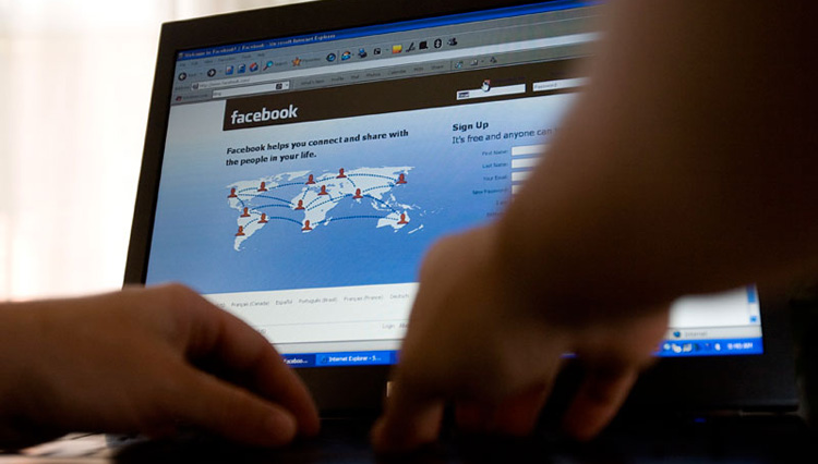 Facebook con il governo tedesco per combattere i discorsi d'odio e la xenofobia online