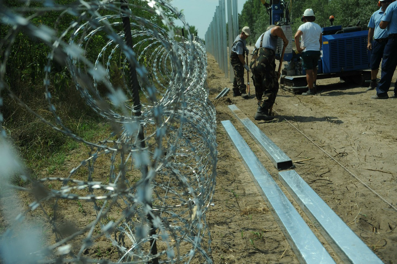 migranti frontiera ungherese