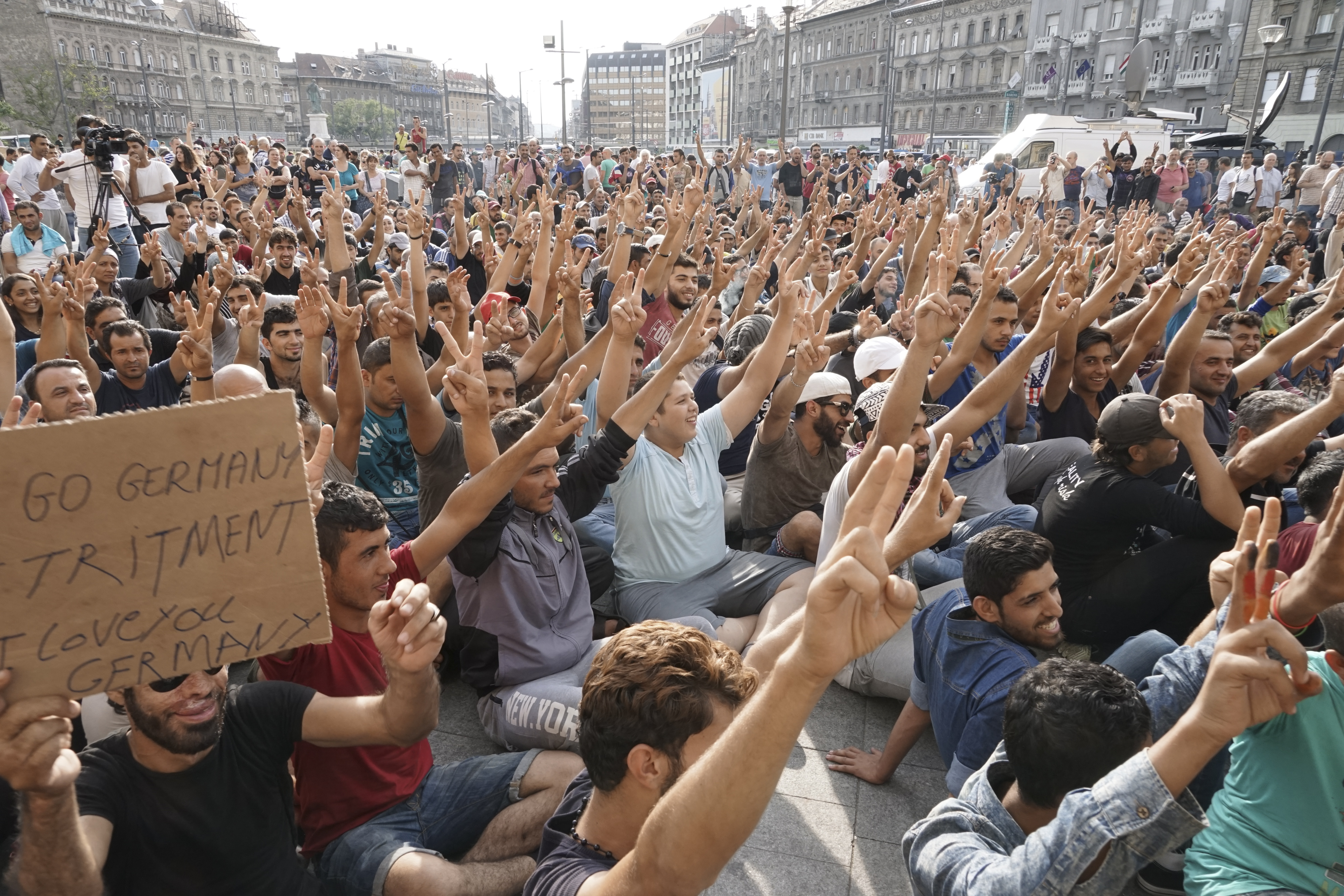 Unhcr, Grandi: «Nell'emergenza rifugiati l'Europa sta perdendo se stessa»