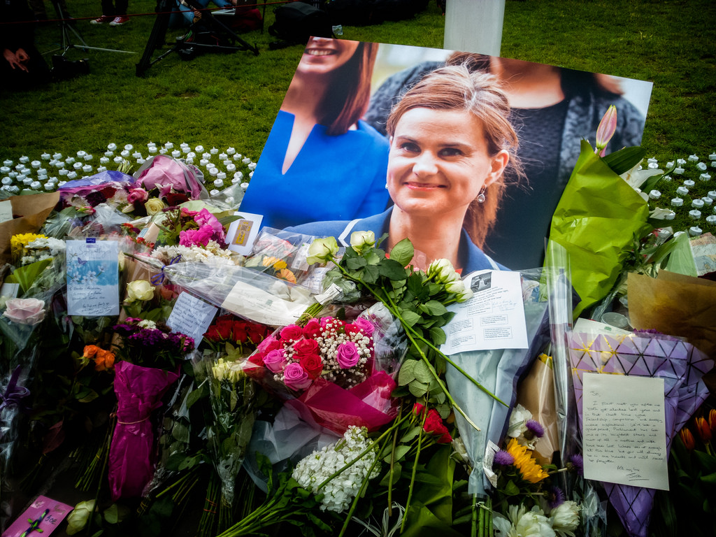 L'omicidio di Jo Cox porta la tv a riflettere sulla xenofobia in Europa