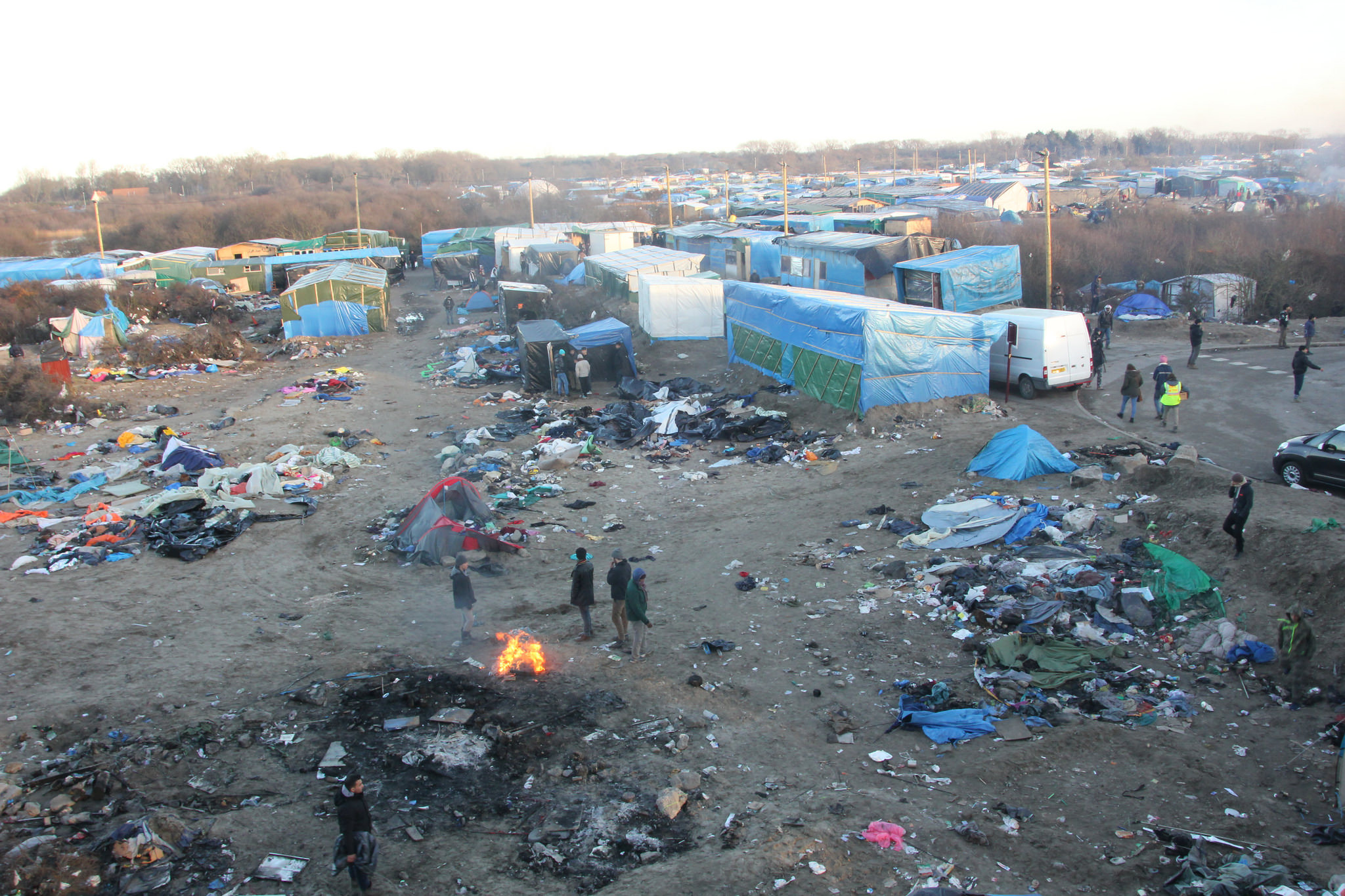 Calais, è iniziato lo smantellamento. I dati e i fatti
