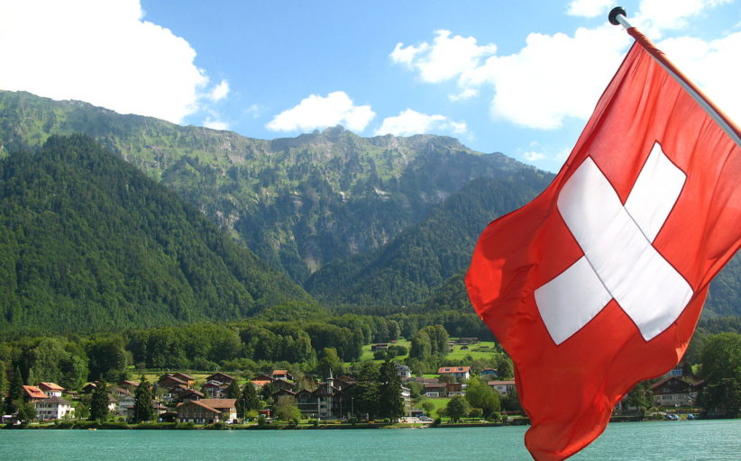 La Svizzera riconosce i suoi nipoti: vittoria del sì al referendum sulla cittadinanza