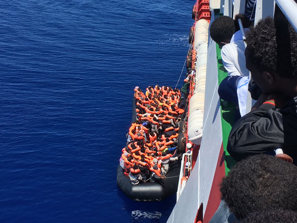 Respinti in Libia: superstiti di un naufragio ricorrono contro l’Italia