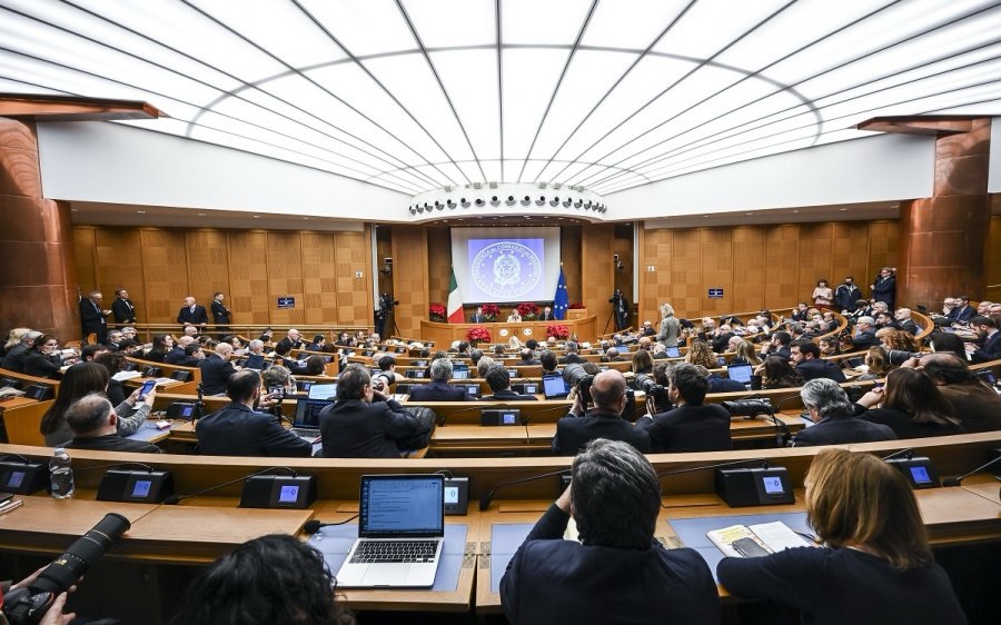 Conferenza stampa Meloni, Odg: “Ripensare la riforma della diffamazione”. Fnsi: “Imbavaglia il diritto dei cittadini a sapere”